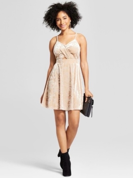 Xhilaration Dresses & Skirts - Xhilaration Blush Crushed Velvet Cutout Dress Strappy Fit & Flare L Boutique